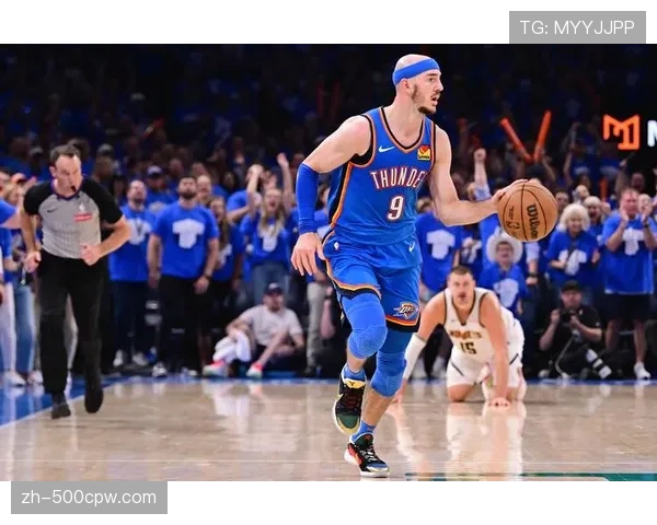 调查：季后赛球队在四月份场均犯规数下降，防守策略趋于“无接触化”